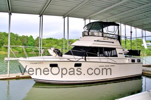 Tekniset tiedot ja arvostelut